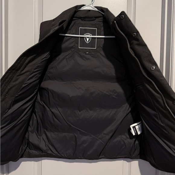 Nobis Vale Men's Quilted Vest - Picture 5 of 6